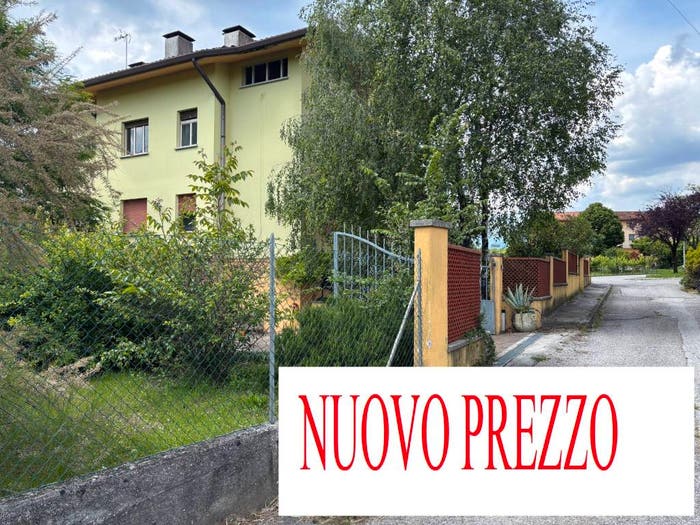 Casa con 6 locali in vendita in Via Battaglia, Madrisio, Fagagna
