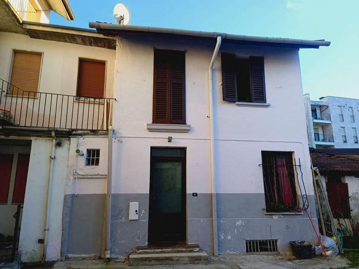 Appartamento bilocale in vendita in Via Fratelli Casati, Centro, Limbiate