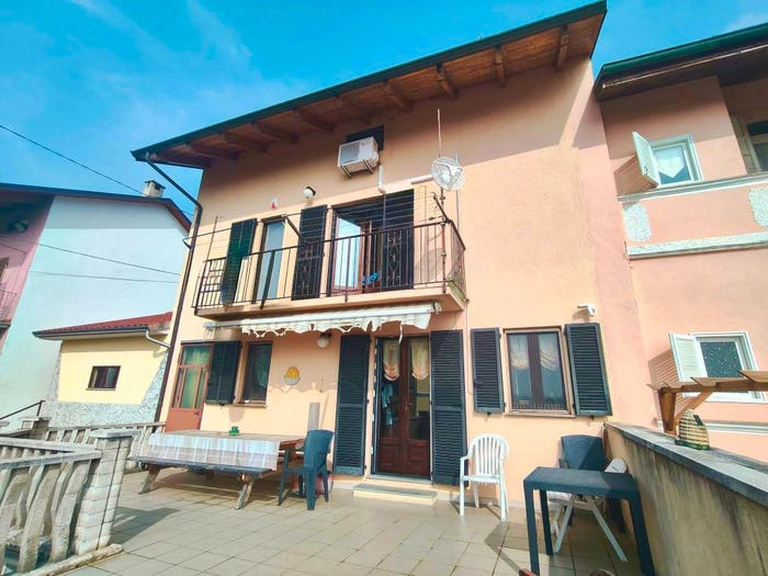 Casa quadrilocale in vendita in Via Crescentino, Centro, Saluggia