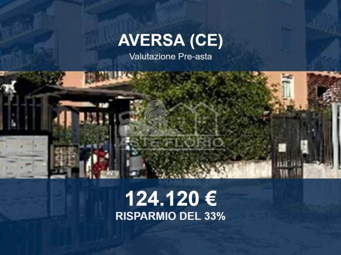 Appartamento trilocale in vendita in Via Maiuri, Aversa