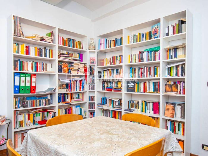 Appartamento bilocale in vendita in Via Orfeo, Santo Stefano, Bologna