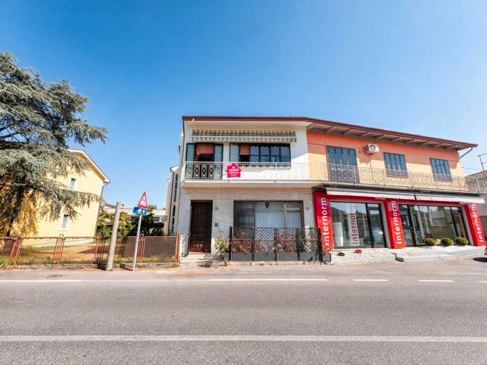 Appartamento quadrilocale in vendita in Via Settembre, Centro, Solesino