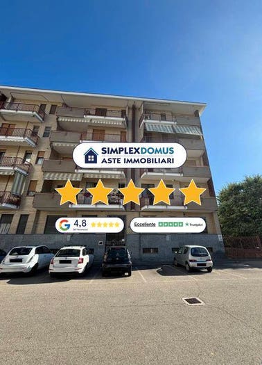 Appartamento con 6 locali in vendita in Piazza Madonna delle Grazie, Volpiano