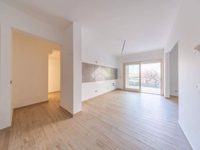 Appartamento quadrilocale in vendita in Via casal bianco, Collefiorito, Guidonia Montecelio