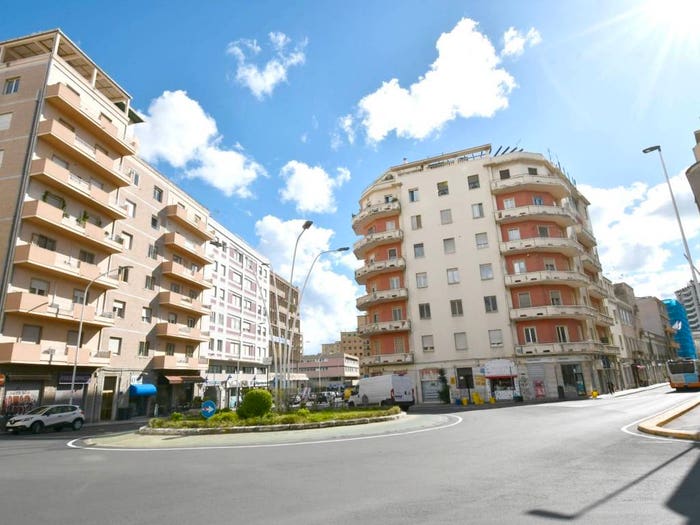 Appartamento con 6 locali in vendita in Via Sidney Sonnino, Sonnino, Cagliari