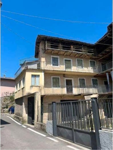 Casa con 6 locali in vendita in Frazione Crosano Via Vicolo I, Crosano, Brentonico