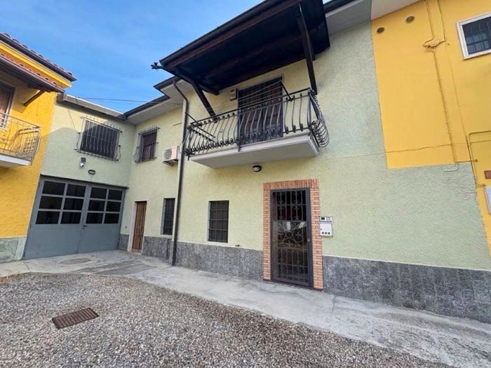 Casa con 5 locali in vendita in Via Roma, Magherno