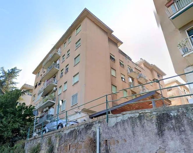 Appartamento con 6 locali in vendita in via Generale Roberto Bencivenga, Città Giardino, Roma