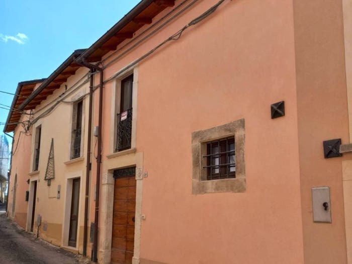 Casa bilocale in vendita in Via Roma, Centro, Fontecchio