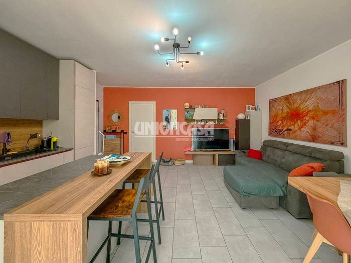 Appartamento bilocale in vendita in Via Como, Lomazzo