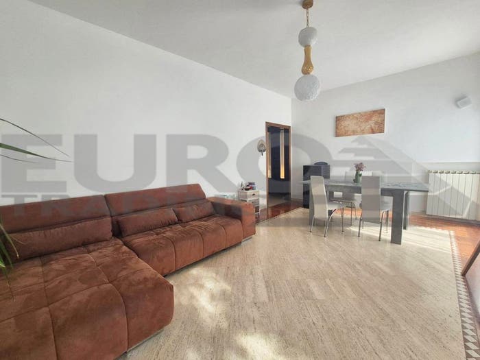 Casa con 6 locali in vendita in Via Fratelli Bandiera, Frescada, Preganziol
