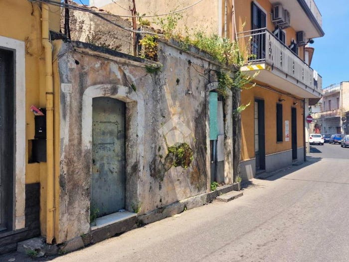 Casa trilocale in vendita in Via Spirito Santo, Centro, Aci Sant'Antonio