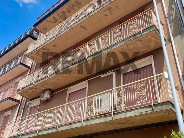Appartamento quadrilocale in vendita in Via Carlo Alberto della chiesa, Centro, Randazzo