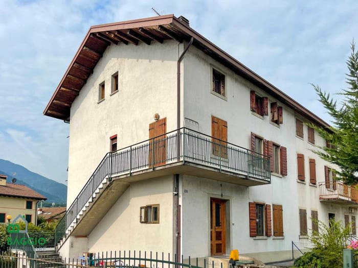 Appartamento con 6 locali in vendita in VIA AGOSTO, Centro, Feltre
