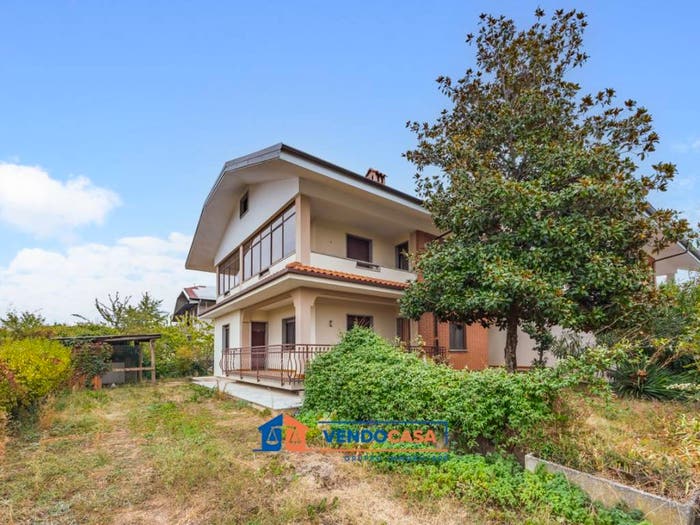 Casa con 6 locali in vendita in Via Rocca Provenzale, San Chiaffredo, Busca
