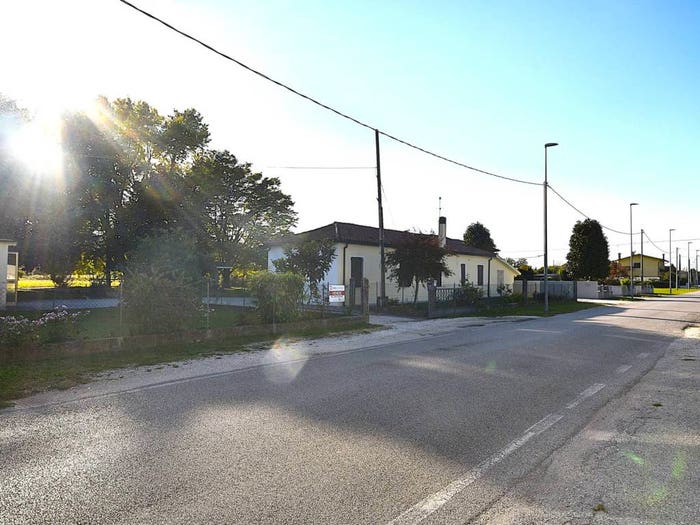 Casa con 5 locali in vendita in Via Gainiga, Centro, Ceggia