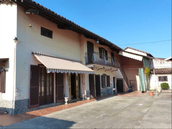Casa con 6 locali in vendita in Montarossa, Cervere