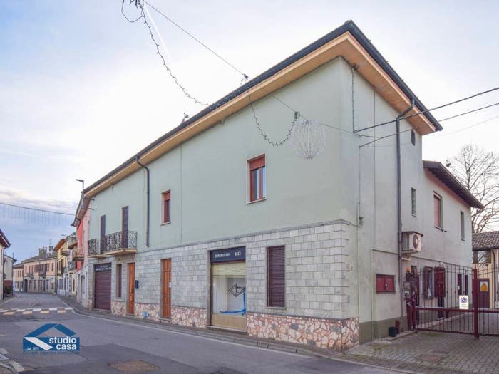 Appartamento quadrilocale in vendita in VIA ROMA, Ossago Lodigiano