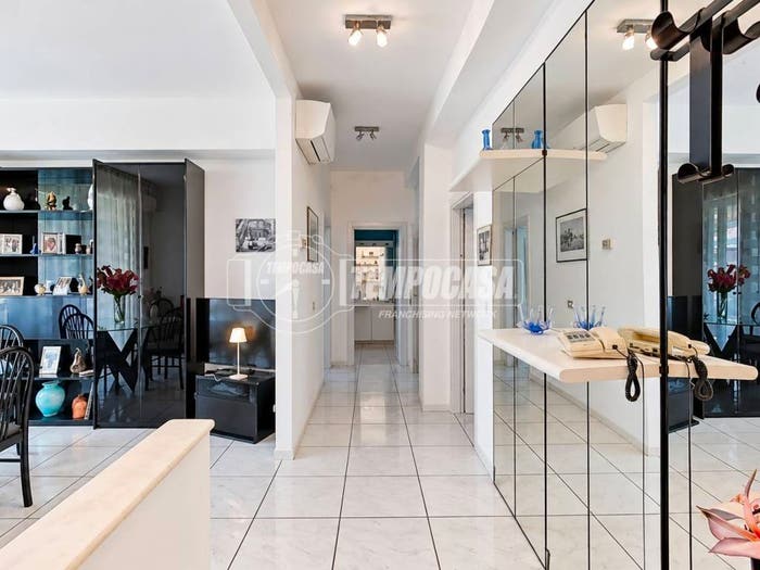 Appartamento trilocale in vendita in Via Antonio Curò, Celadina Boccaleone, Bergamo