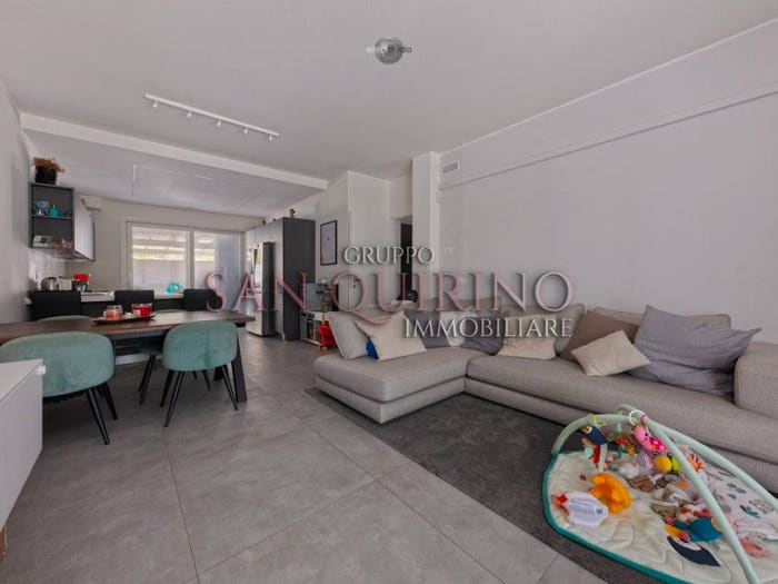 Appartamento quadrilocale in vendita in Via Claudia, Centro, Maranello