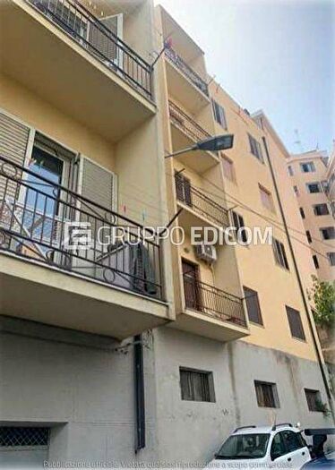 Appartamento con 6 locali in vendita in via Bellini Vicolo II Bellavista, Centro Storico, Catanzaro