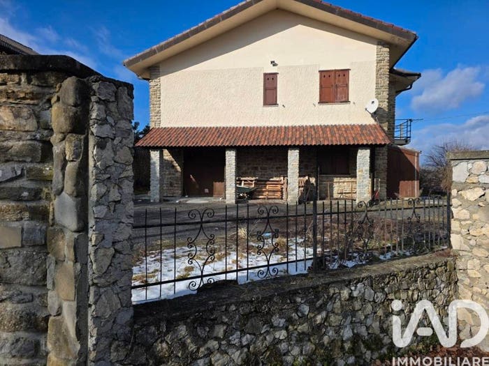 Casa con 6 locali in vendita in Frazione SAN MASSIMO, San Massimo, Piana Crixia