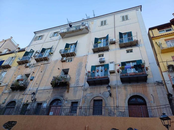 Appartamento con 6 locali in vendita in Via Roma, Centro, Patti
