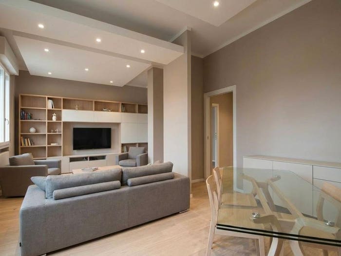Appartamento con 6 locali in vendita in Via Francesco Prampolini, Viali, Modena