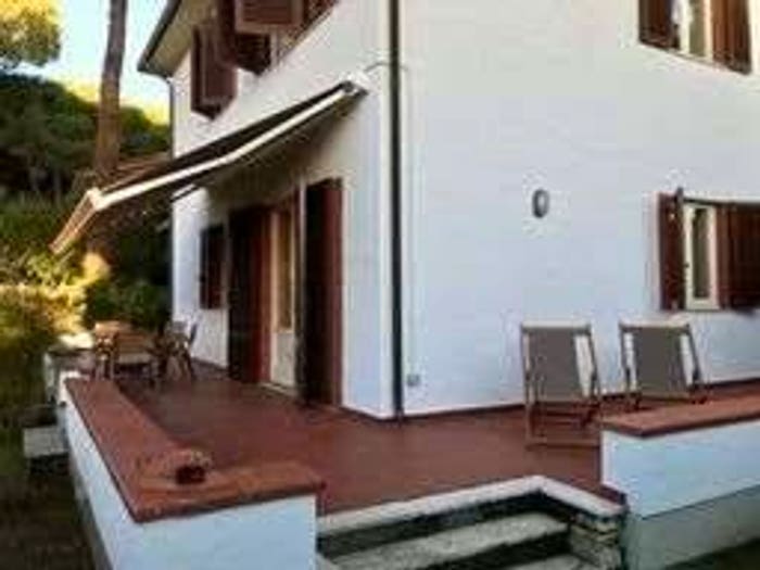 Casa con 6 locali in vendita in via de grada, Vittoria Apuana, Forte dei Marmi