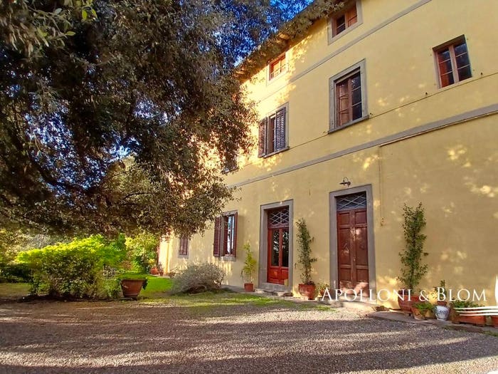 Casa con 6 locali in vendita in Viale Giacomo Matteotti, Centro, Certaldo