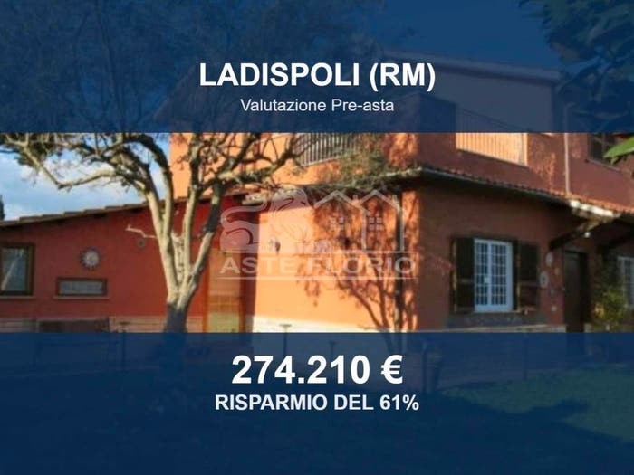 Casa quadrilocale in vendita in Via dei Pesci, Marina di San Nicola, Ladispoli