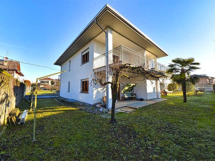 Casa quadrilocale in vendita in Via Tagliamento, Centro, Cislago