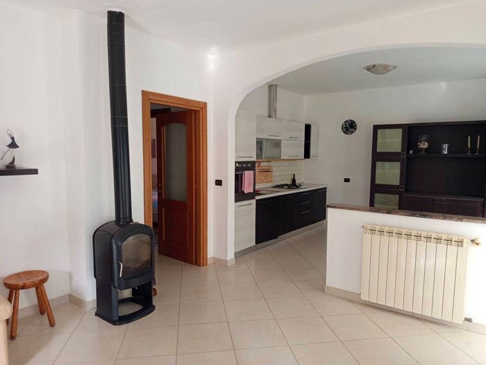 Casa trilocale in vendita in Frazione Vetria, Vetria, Calizzano