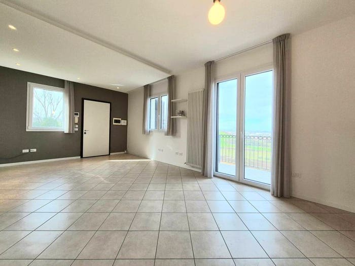 Appartamento trilocale in vendita in Via Gaggera, Gradara