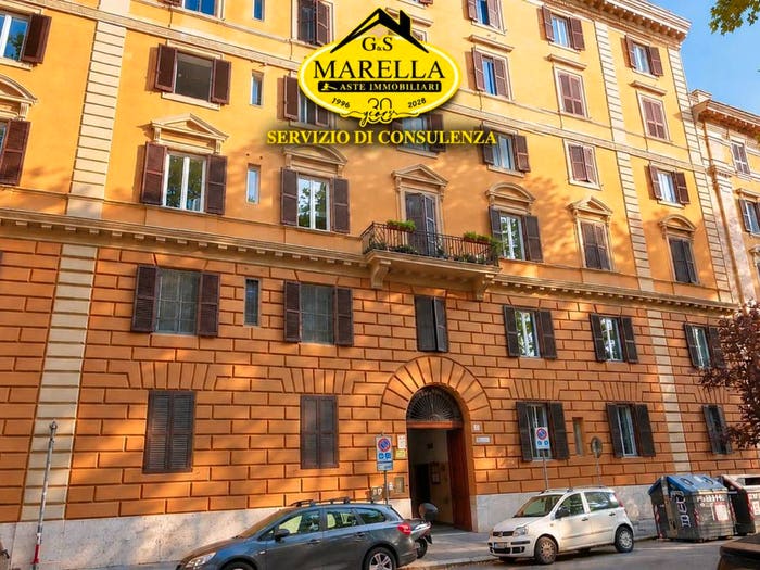 Appartamento trilocale in vendita in Lungotevere Testaccio, Testaccio, Roma