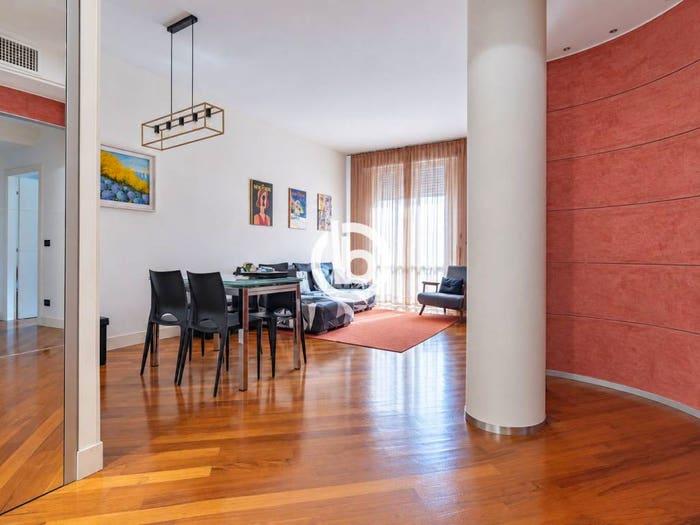 Appartamento trilocale in vendita in Via Mascarella, Irnerio, Bologna