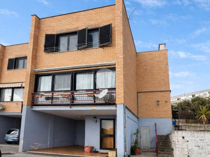 Casa quadrilocale in vendita in Via Argentina, Gaeta