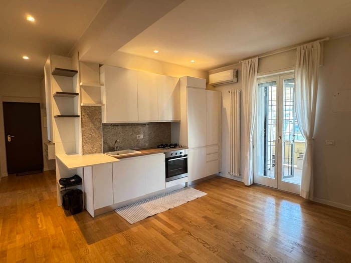 Appartamento trilocale in vendita in Via Andrea Salaino, Solari, Milano