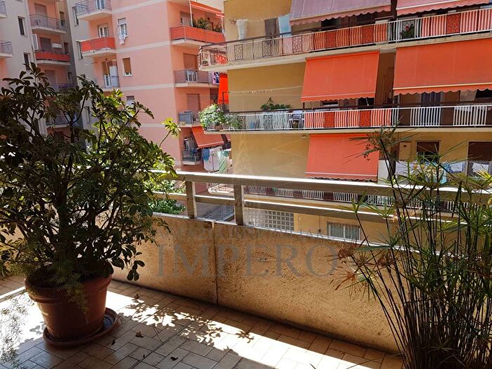 Appartamento trilocale in vendita in Corso Genova, Centro Città, Ventimiglia