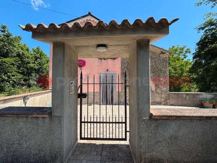Casa quadrilocale in vendita in Via Torre, Centro, Sepino