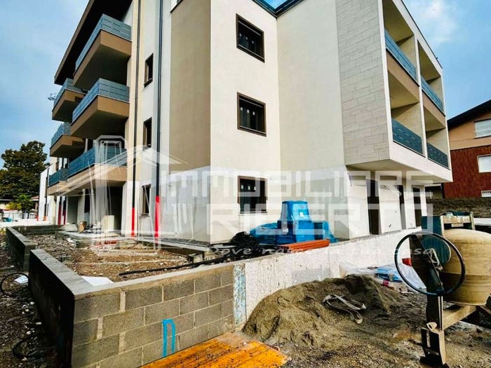 Appartamento trilocale in vendita in Via Carlo Erba, Calderara, Paderno Dugnano