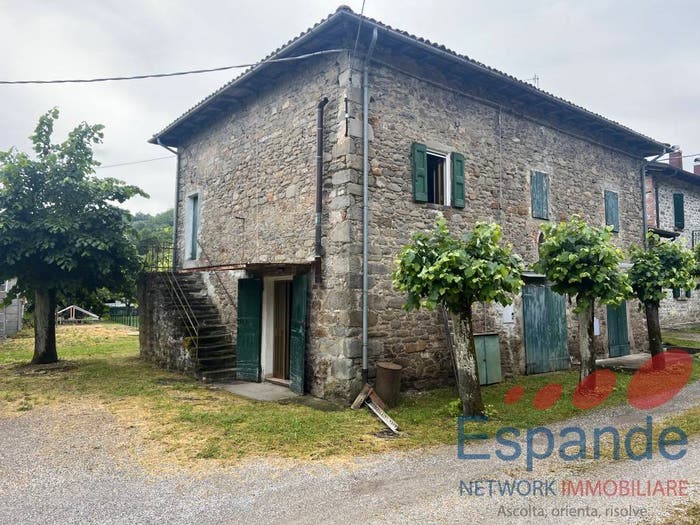 Appartamento quadrilocale in vendita in Centro, Lizzano in Belvedere