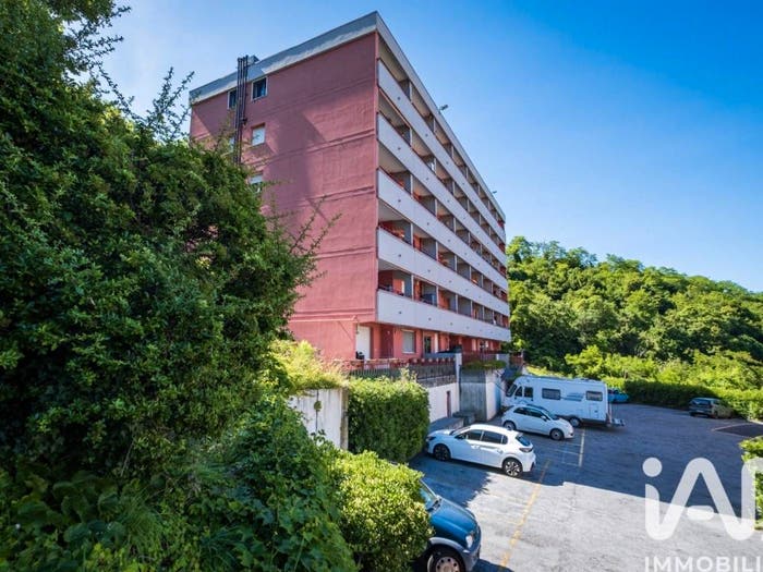 Appartamento con 6 locali in vendita in Via Robert Baden Powell, Belvedere, Genova