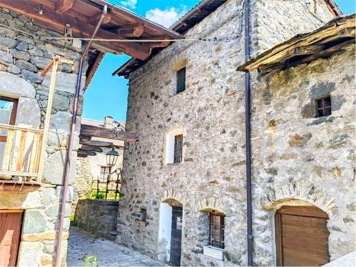 Casa bilocale in vendita in plout, SaintMarcel