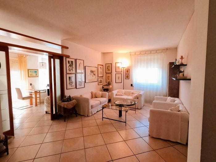 Appartamento quadrilocale in vendita in Via Alessandro Volta, Centro, Nardò