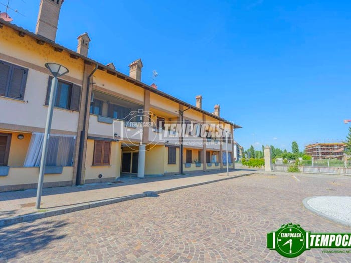Appartamento trilocale in vendita in Via Giovanni Gentile, San Vito, Gaggiano