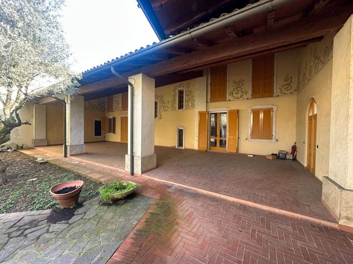 Casa con 6 locali in vendita in Via Filippo Corridoni, Centro, Verolavecchia