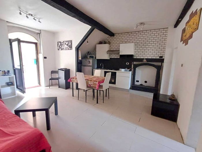 Appartamento trilocale in vendita in Via Cristofori Giuseppe, Centro, Caprarola