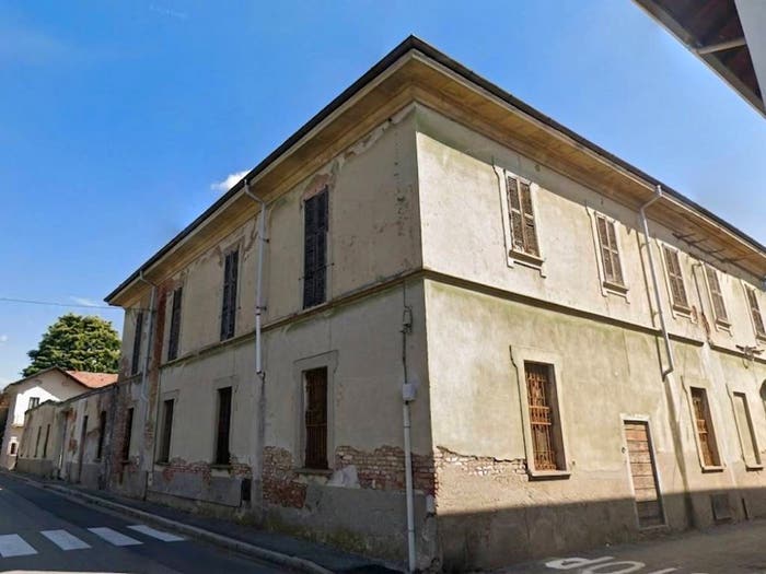 Casa con 6 locali in vendita in Via Repossi, Centro, Lonate Pozzolo