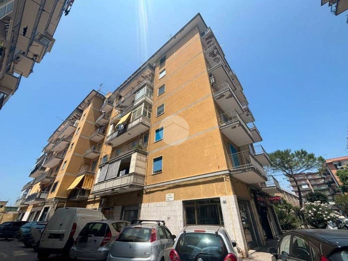 Appartamento trilocale in vendita in Traversa Alberto Marghieri, Barra, Napoli